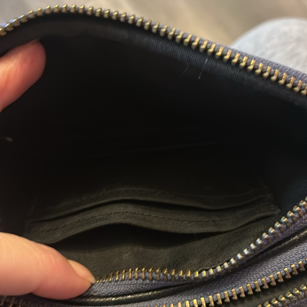 Coach Star Canyon crossbody bag. Navy and black. Blue bag with black stars. - Picture 5 of 8